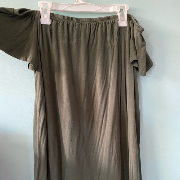 Dress - Picture 2 of 3